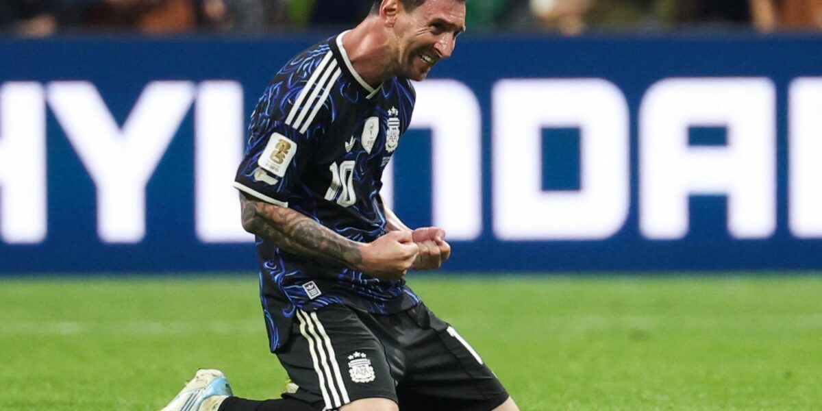 Argentina dio vuelta un partidazo ante Inglaterra y jugará la final del Mundial frente a España