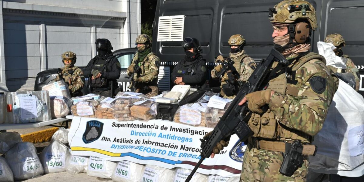 La Ciudad incineró casi una tonelada de droga secuestrada en causas por narcotráfico