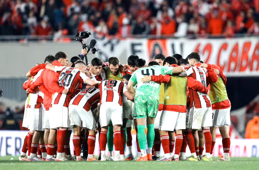 River consiguió un triunfo indispensable ante el líder y le dio aire a Coudet